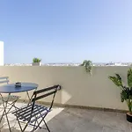 Spacious, 1br Duplex Off Uni/hospital With Wifi By 360 Estates Apartment *