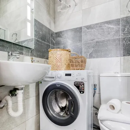 Spacious, 1br Duplex Off Uni/hospital With Wifi By 360 Estates * Msida