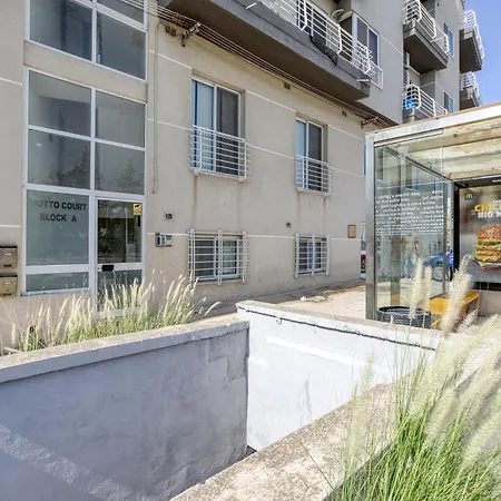Spacious, 1br Duplex Off Uni/hospital With Wifi By 360 Estates Apartament Msida