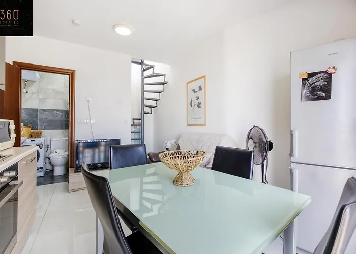Apartment Spacious, 1br Duplex Off Uni/hospital With Wifi By 360 Estates Msida